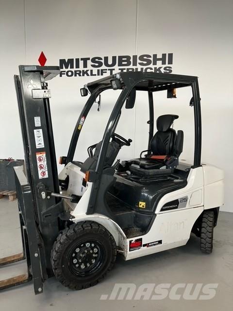 Mitsubishi FD25N3 Dízel targoncák