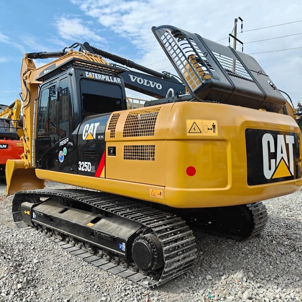 CAT 325 D L Lánctalpas kotrók
