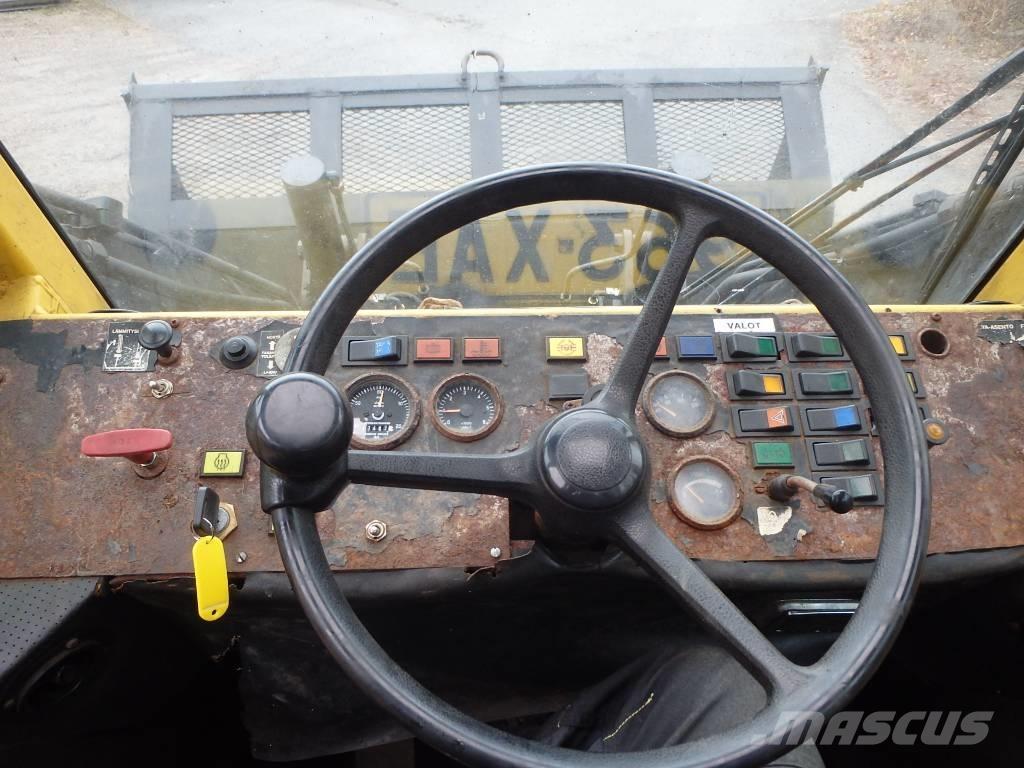 Wille 745 V 4x4 Gumikerekes homlokrakodók