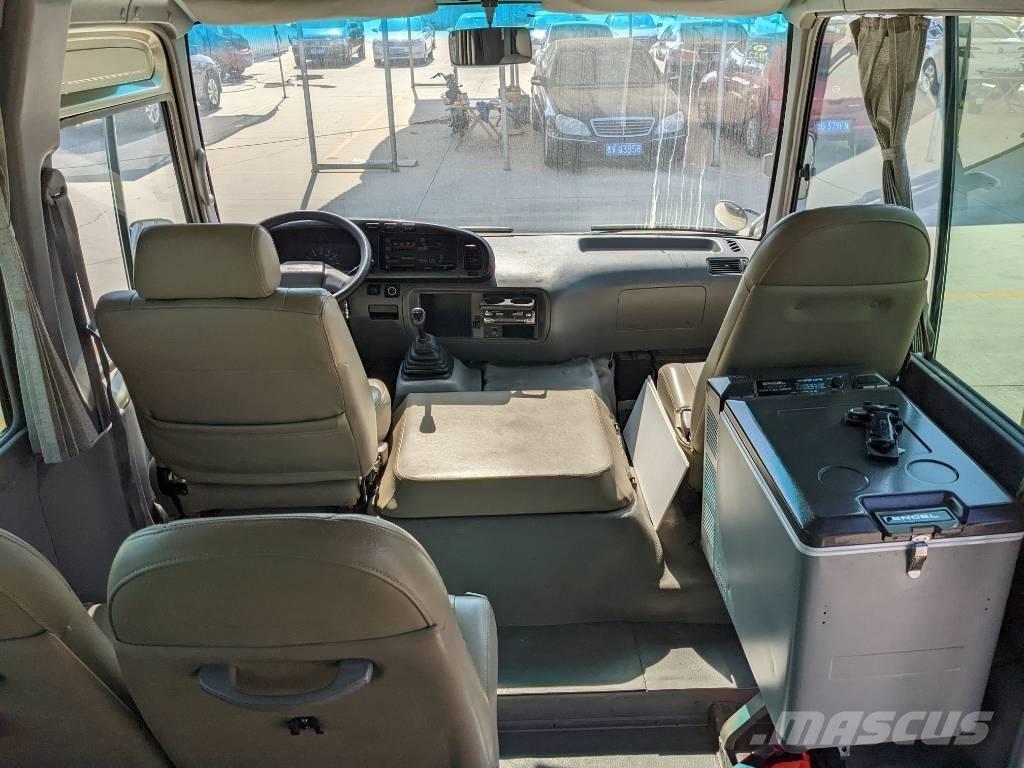 Toyota Coaster Bus Mini buszok