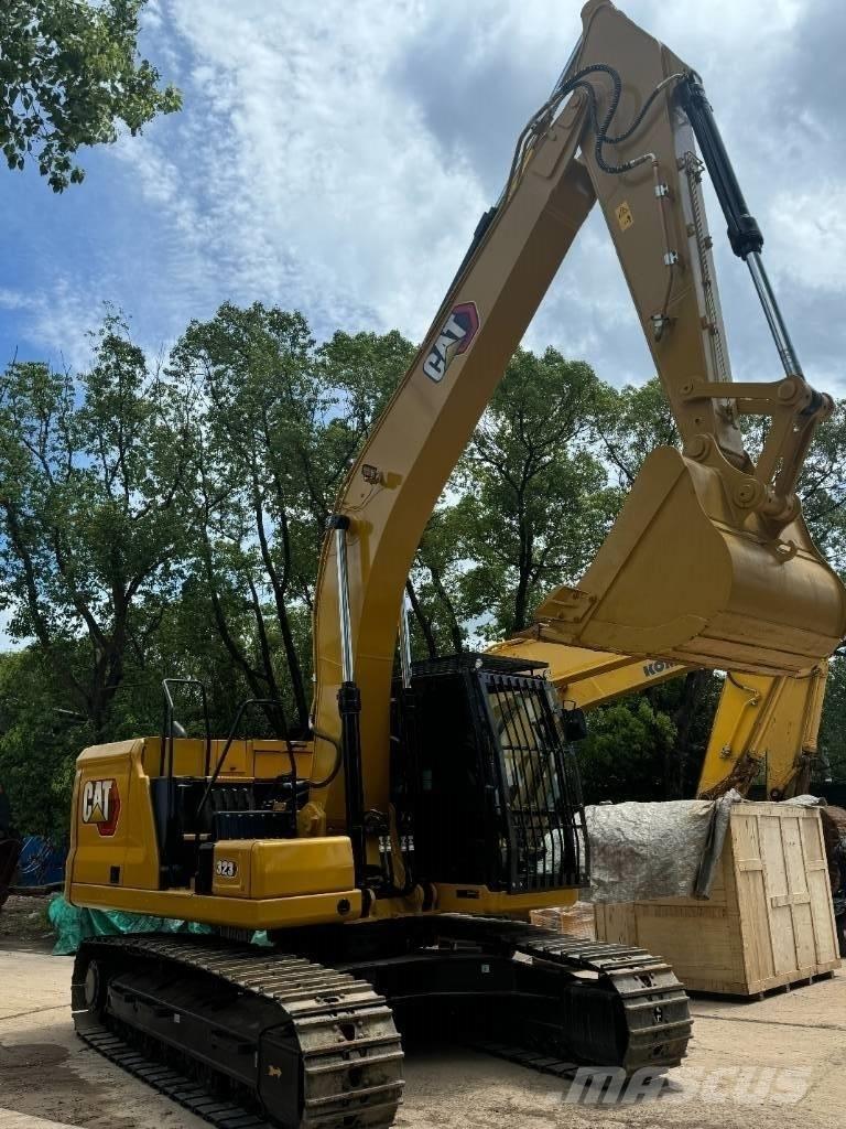 CAT 323 Közepes (midi) kotrók 7 t - 12 t