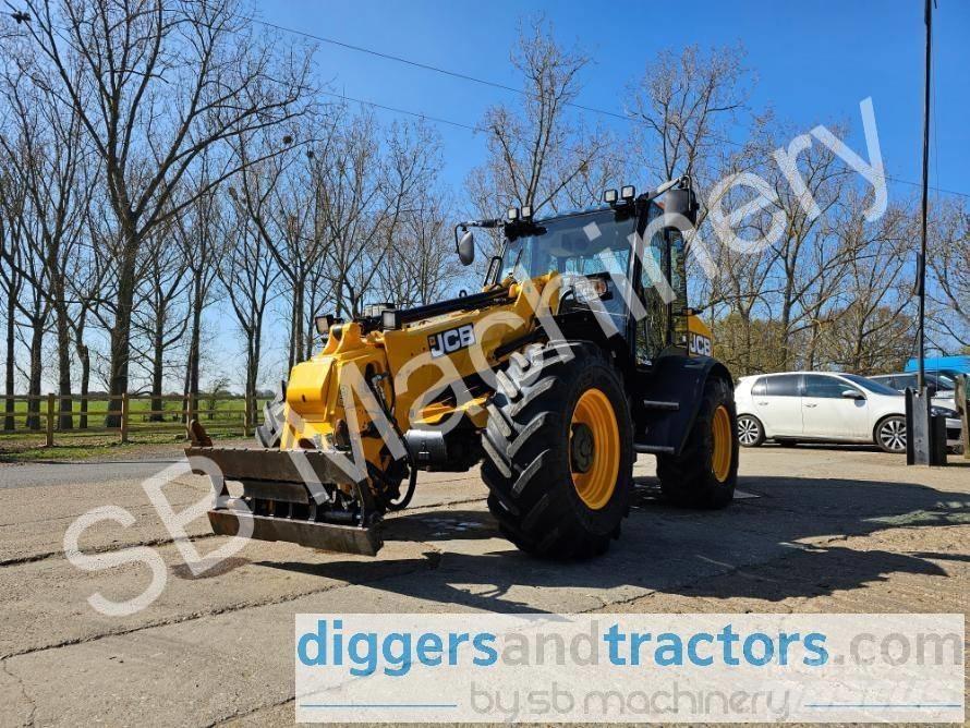 JCB TM 320 S Gumikerekes homlokrakodók