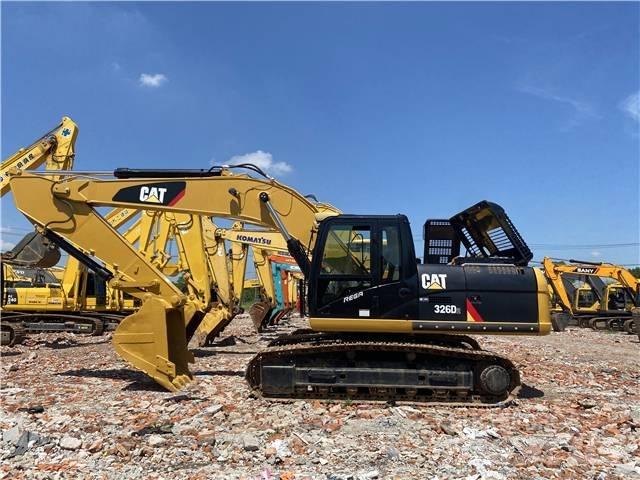 CAT 326D2 Lánctalpas kotrók