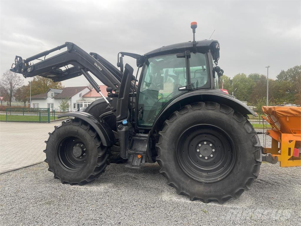 Valtra N 175 Traktorok