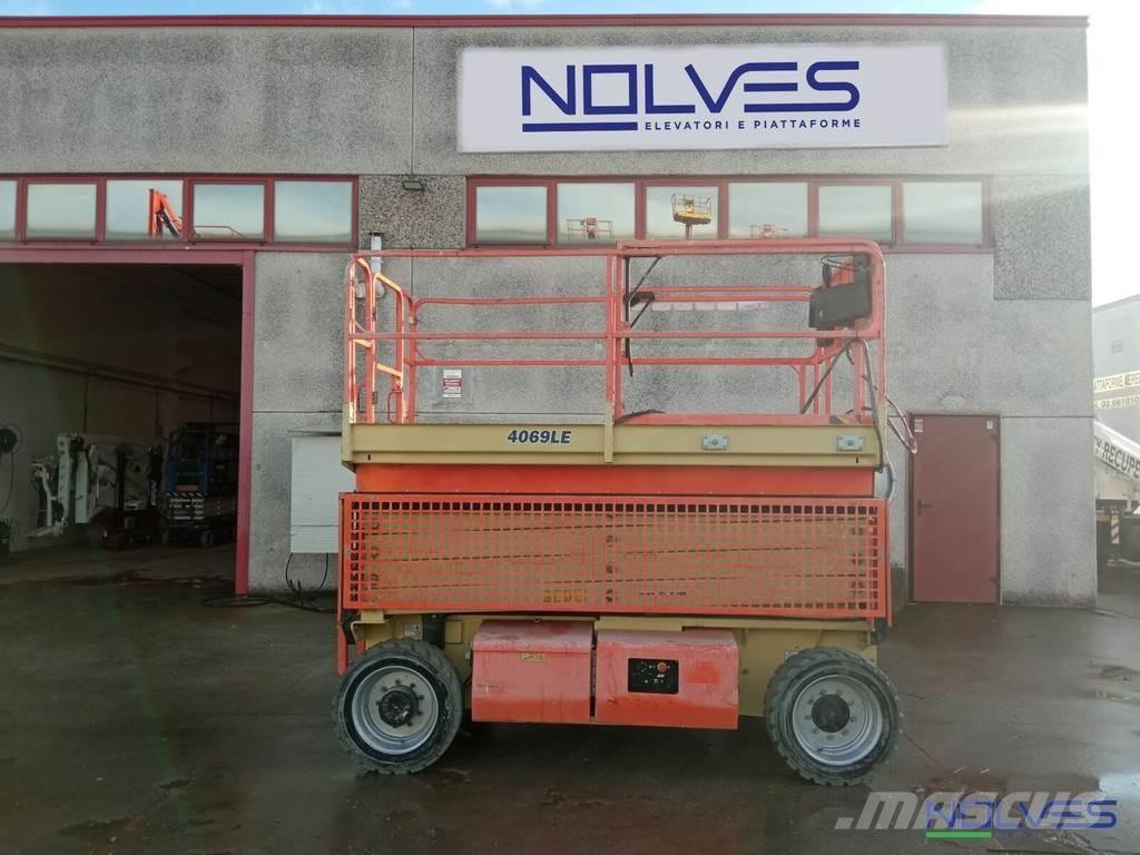 JLG 4069LE Ollós emelők