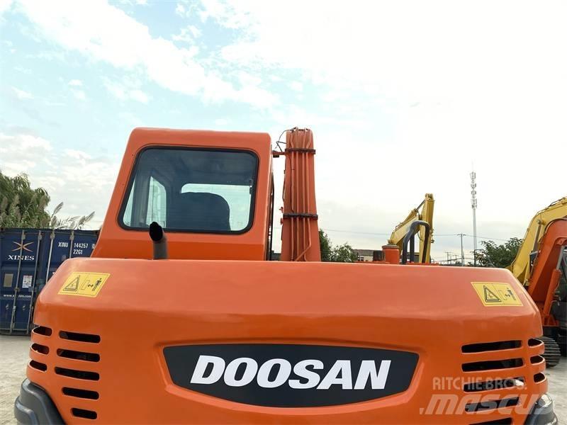Doosan DH 80 Lánctalpas kotrók