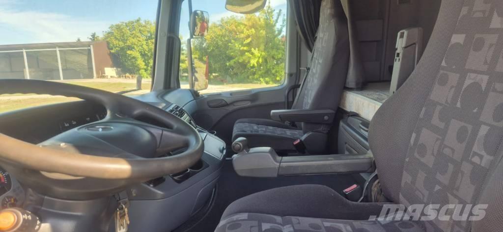 Mercedes-Benz Actros erdészeti gépszállító teherautók