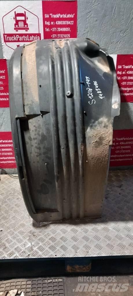 Scania 94 D.  1485486 Vezetőfülke és belső tartozékok