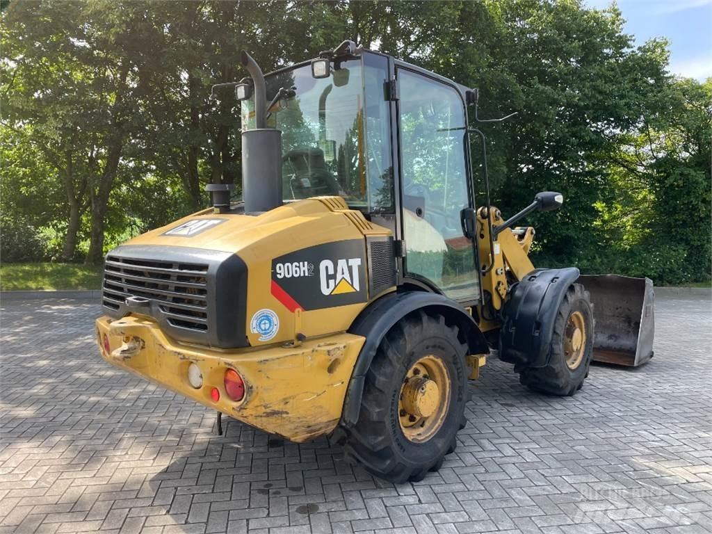 CAT 906H2 Gumikerekes homlokrakodók