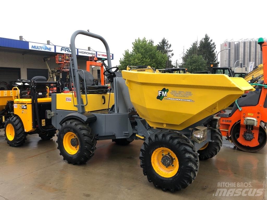 JCB 3TSTM Mezei dömperek
