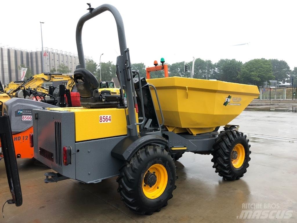 JCB 3TSTM Mezei dömperek
