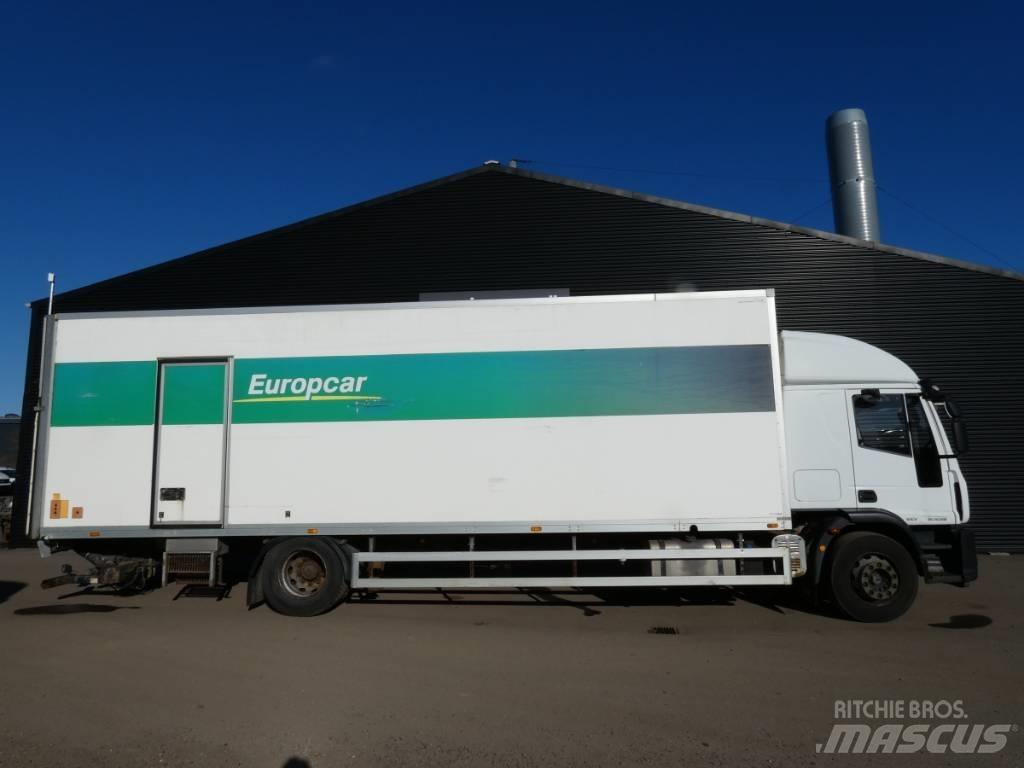 Iveco 180E 28 Dobozos teherautók