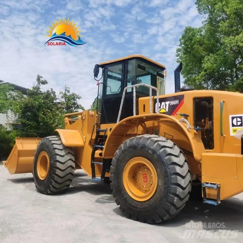 CAT 966 H Gumikerekes homlokrakodók