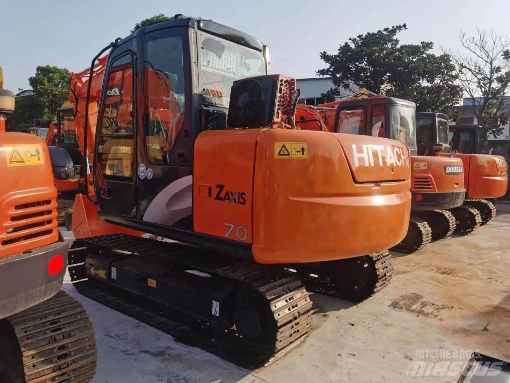 Hitachi ZX 70 Közepes (midi) kotrók 7 t - 12 t