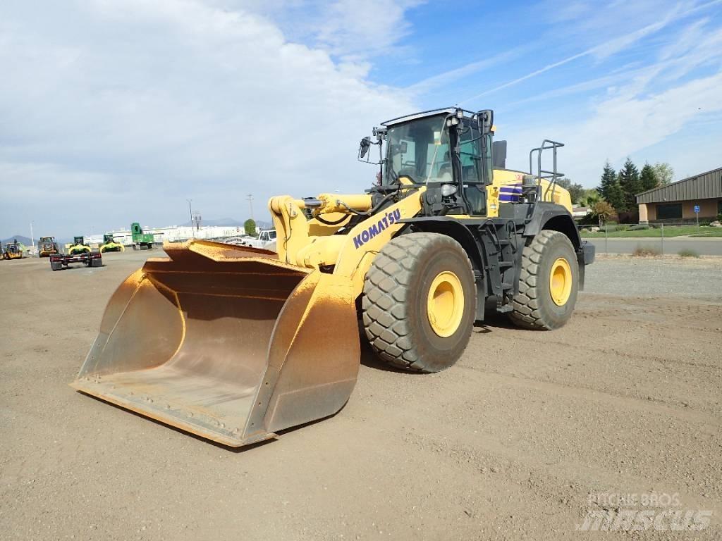 Komatsu WA475-10 Gumikerekes homlokrakodók