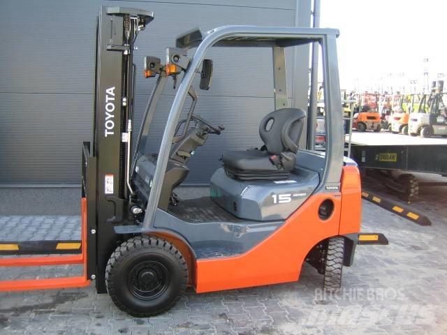 TOYOTA 028FGF15 Gázüzemű targoncák