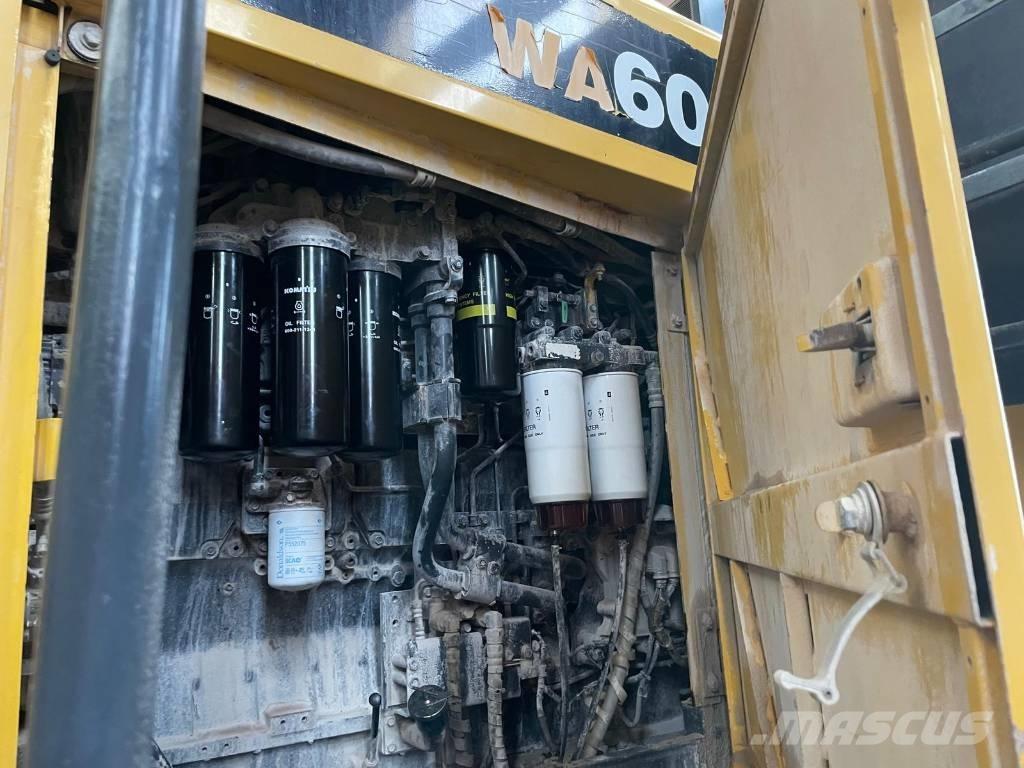 Komatsu WA 600-6 Gumikerekes homlokrakodók
