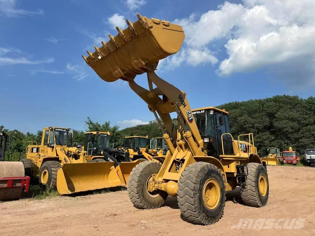 CAT 966 H Gumikerekes homlokrakodók
