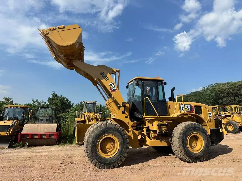 CAT 966 H Gumikerekes homlokrakodók