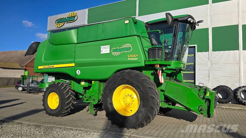 John Deere S 690 i Kombájnok