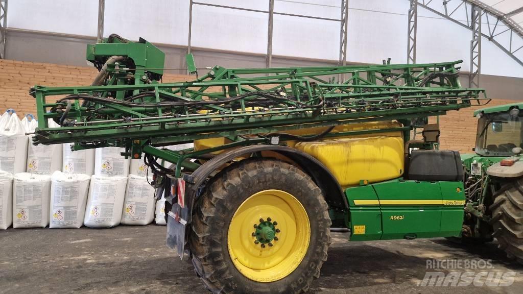 John Deere 962 i Vontatott trágyaszórók