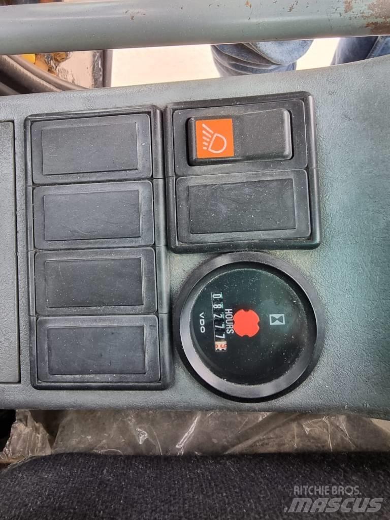 Volvo EC 210 B Lánctalpas kotrók