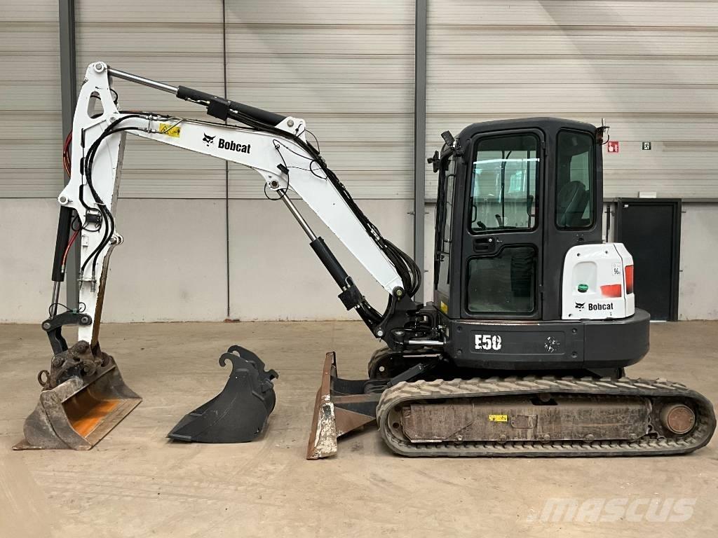 Bobcat E 50 EM Mini kotrók < 7t