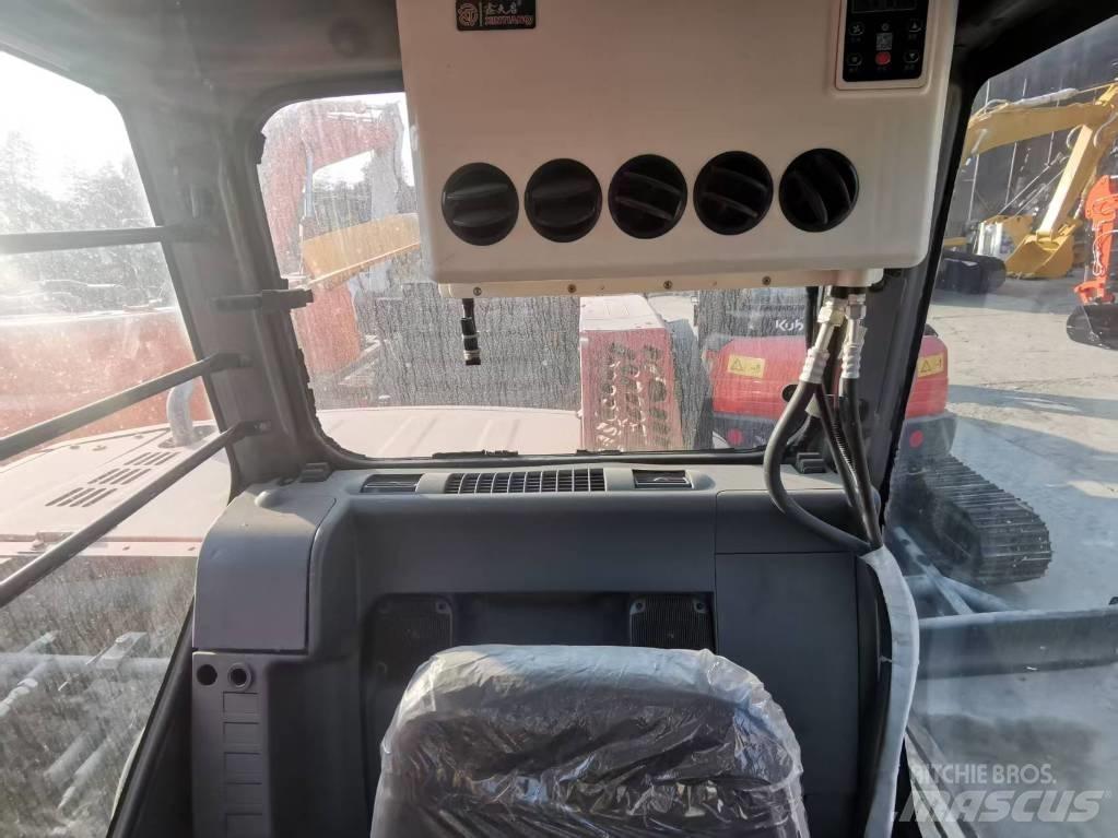 Hitachi ZX 70 Közepes (midi) kotrók 7 t - 12 t