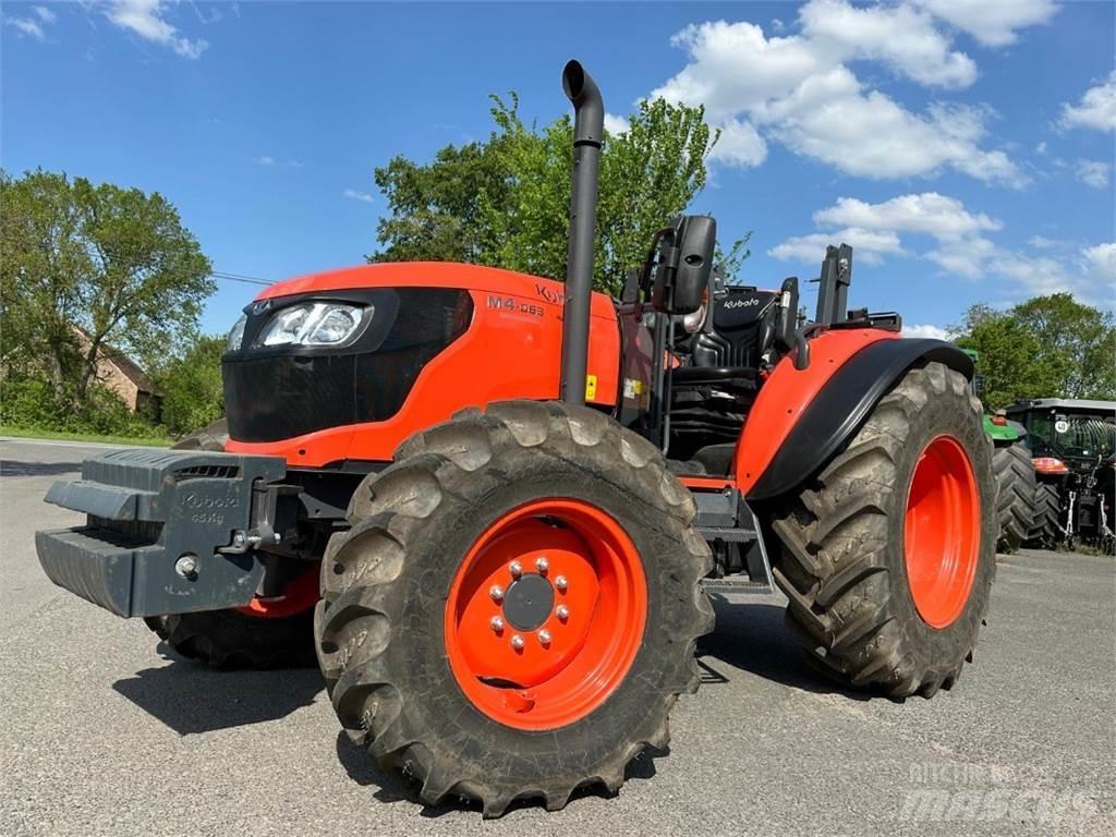 Kubota M4063 ROPS Traktorok