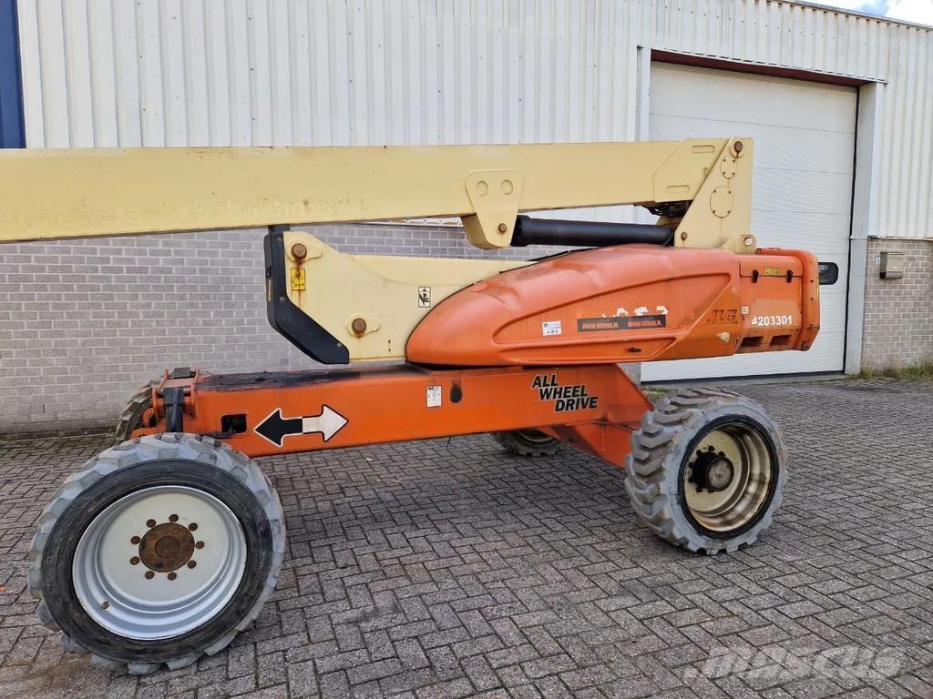 JLG E600 Karos emelők