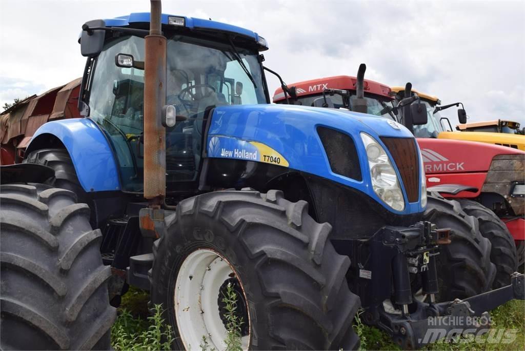 New Holland T 7040 Traktorok