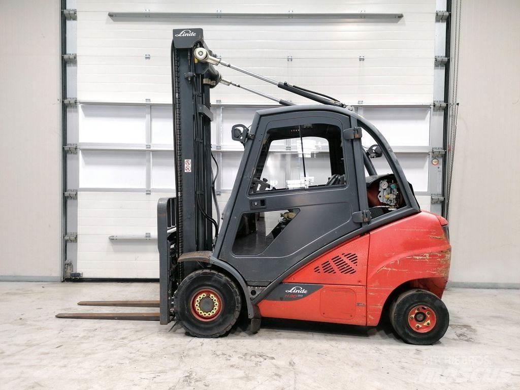 Linde H30T-02 Gázüzemű targoncák