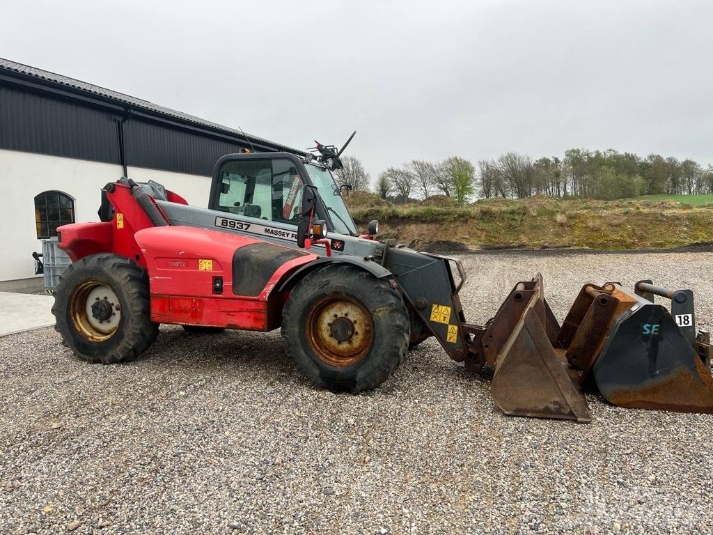 Massey Ferguson 8937 Teleszkópos rakodók