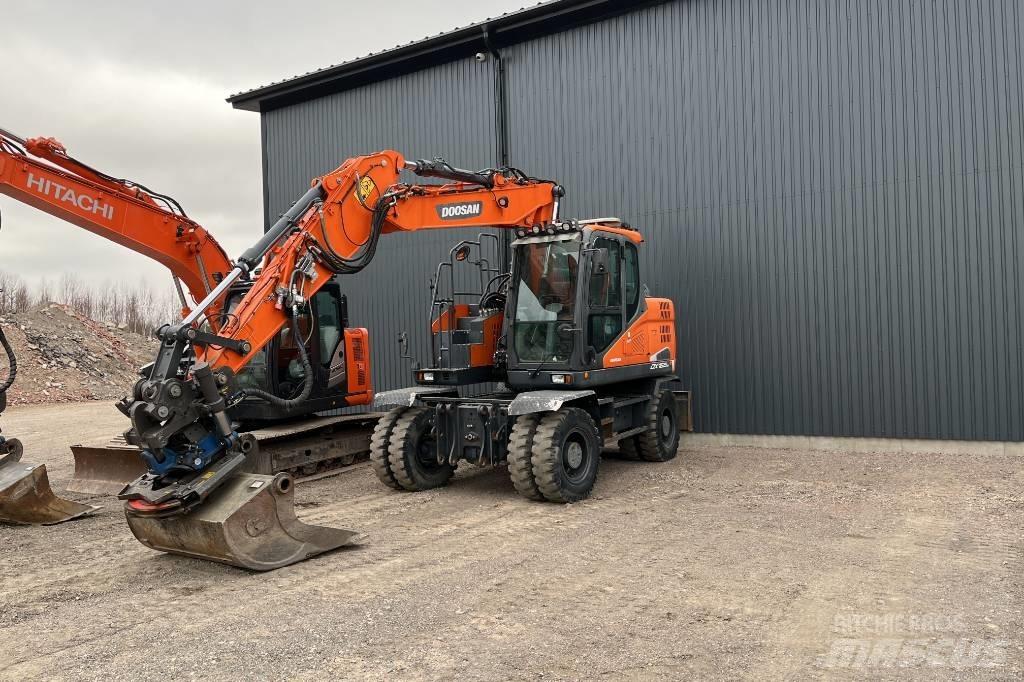Doosan DX 165 W-5 Gumikerekes kotrók