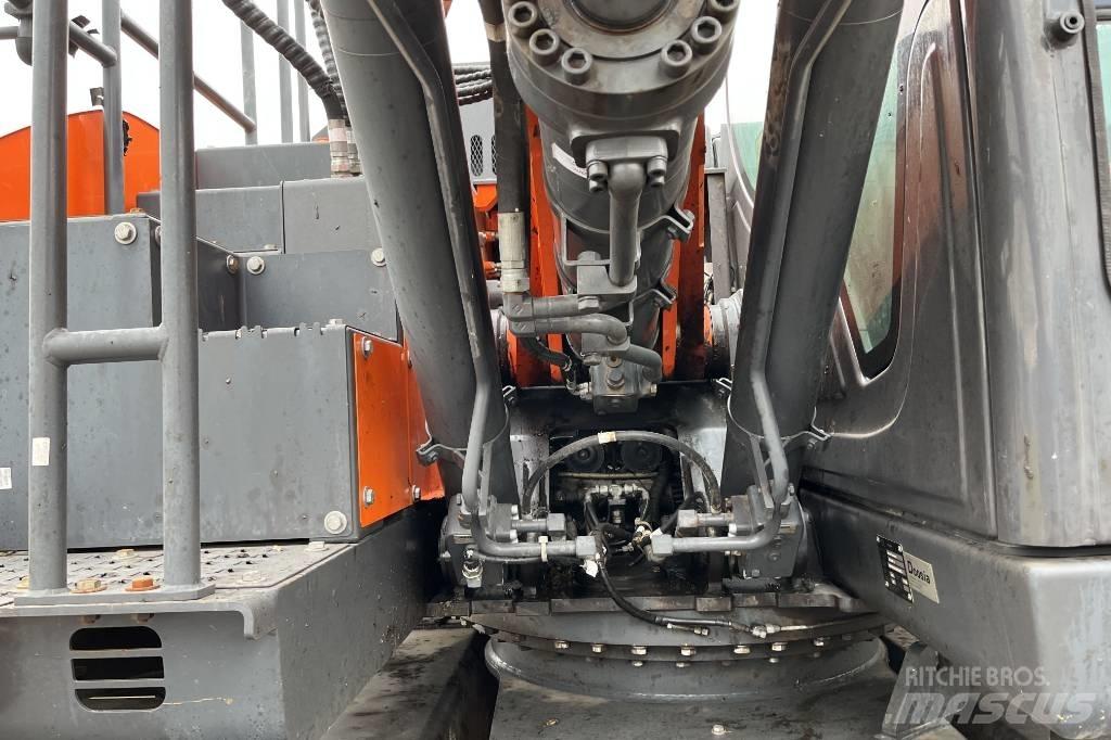 Doosan DX 165 W-5 Gumikerekes kotrók