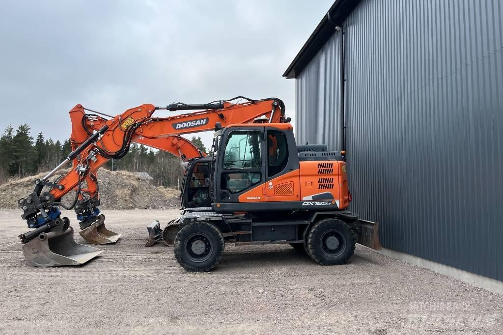 Doosan DX 165 W-5 Gumikerekes kotrók