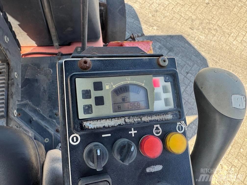 Dynapac CP 142 Pneumatikus kerekes hengerek