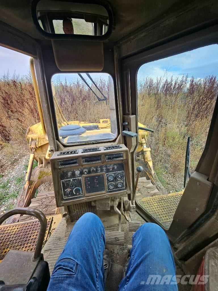 CAT D6h lánctalpas dózerek