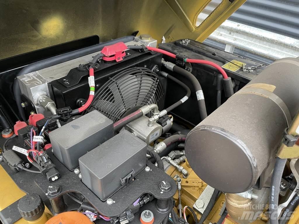 CAT CB2.5 GC Ikerdobos hengerek