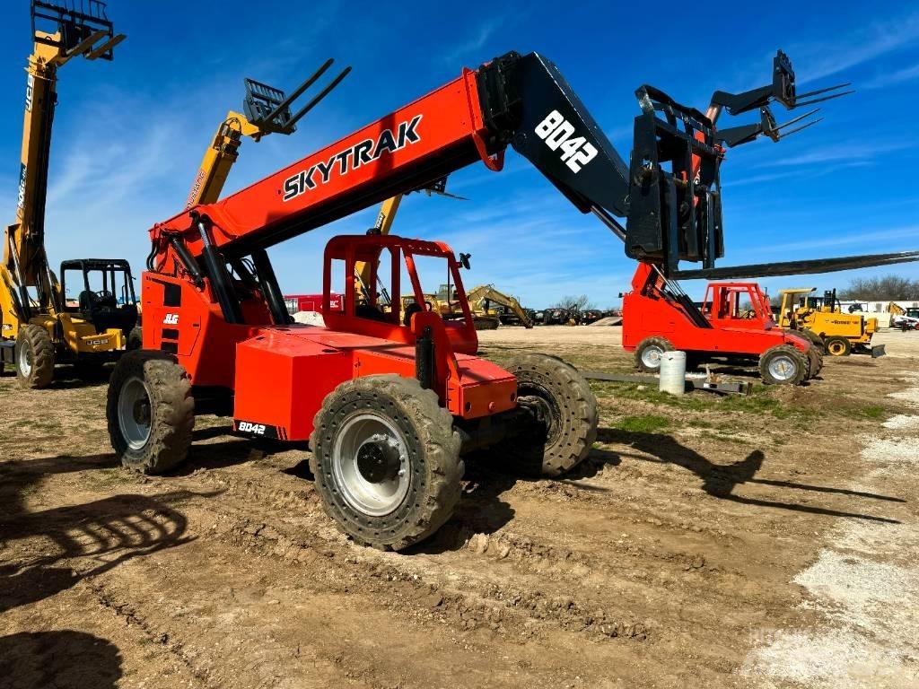 SkyTrak 8042 Teleszkópos rakodók