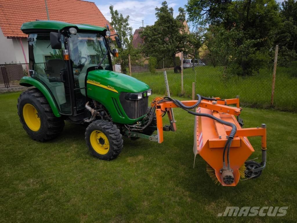 John Deere 3720 Kompakt traktorok