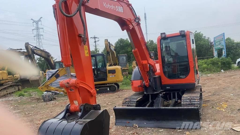 Kubota KX 185-3 Közepes (midi) kotrók 7 t - 12 t