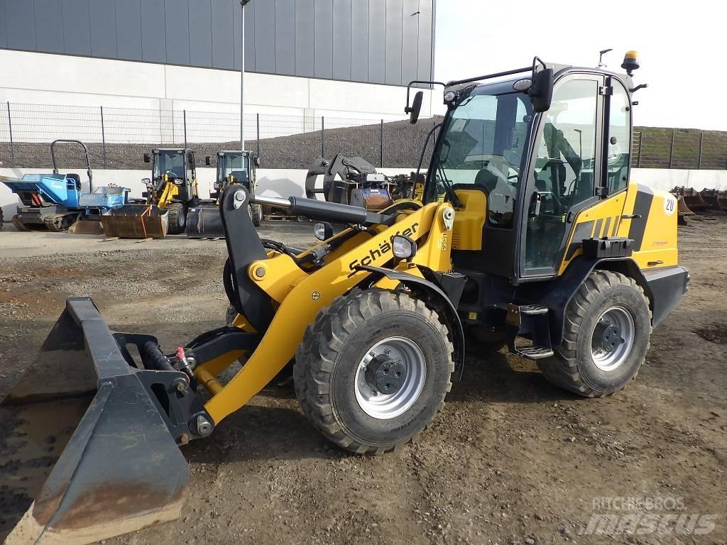 Schäffer 5470 Z Gumikerekes homlokrakodók