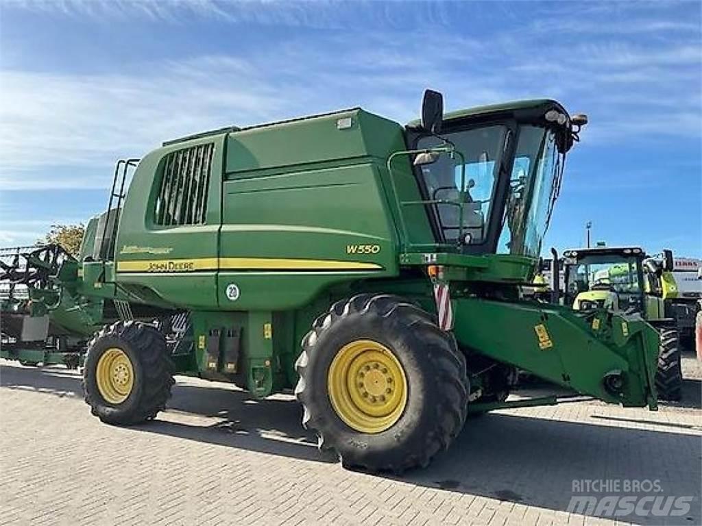 John Deere W550 Kombájnok