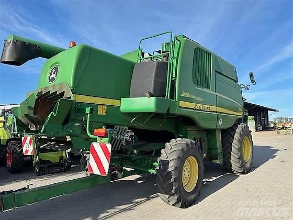 John Deere W550 Kombájnok
