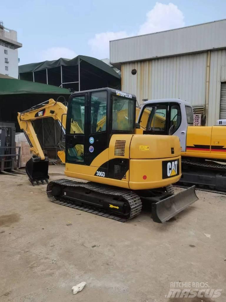 CAT 306D Mini kotrók < 7t
