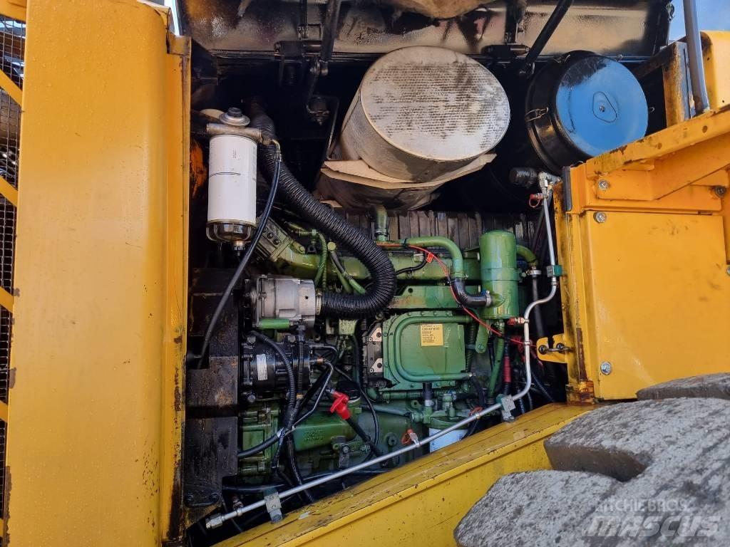 Volvo L 180 E Gumikerekes homlokrakodók