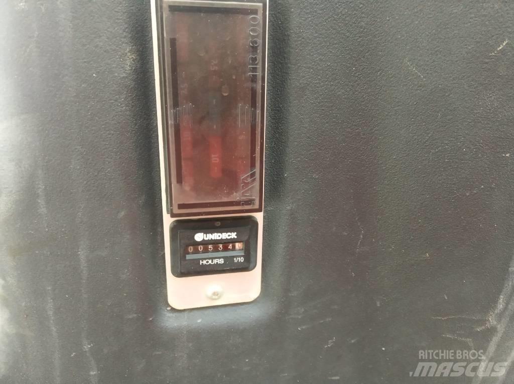 Ausa D 150 AH G Mezei dömperek