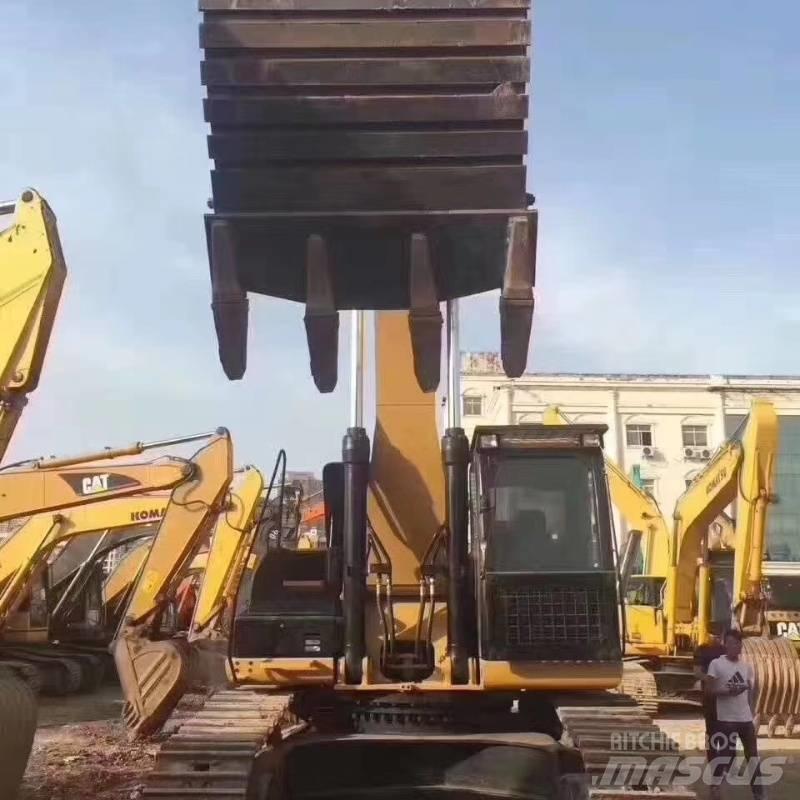 CAT 340 D L Lánctalpas kotrók