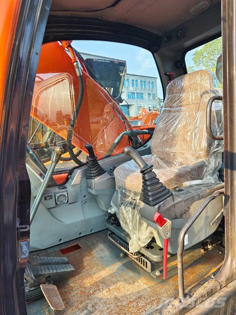 Doosan DX225LC-9C Lánctalpas kotrók